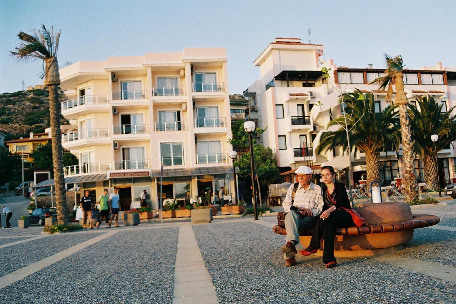 Pasifik Hotel Çeşme Restaurant foto